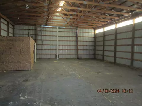 2325 Carleton West Rd, Carleton, MI 48117 photo 5