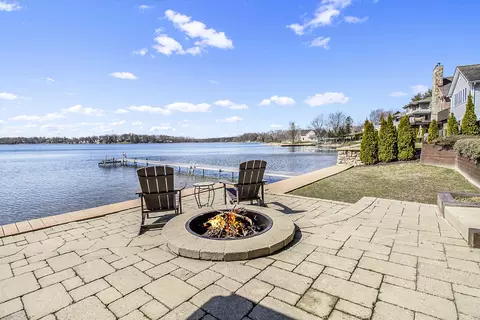 Exterior - 5450 Sharp Dr, Howell, MI 48843 photo 3 of 17