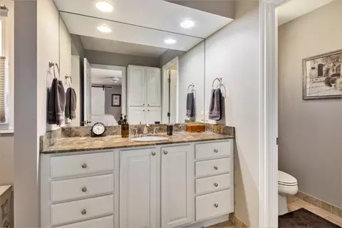 Bath - 5450 Sharp Dr, Howell, MI 48843 photo 2 of 4
