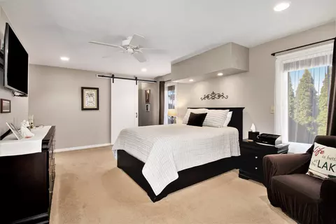 Bedroom - 5450 Sharp Dr, Howell, MI 48843 photo 1 of 6