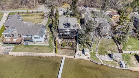 View/Area - 5450 Sharp Dr, Howell, MI 48843 photo 5 of 9