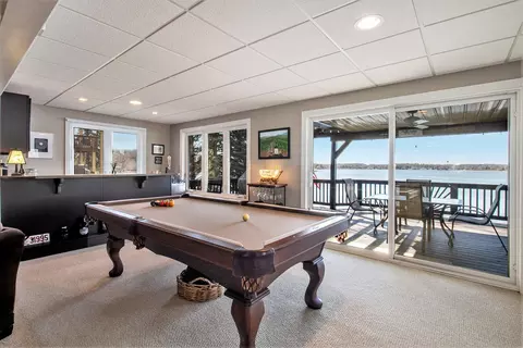 Living - 5450 Sharp Dr, Howell, MI 48843 photo 6 of 8