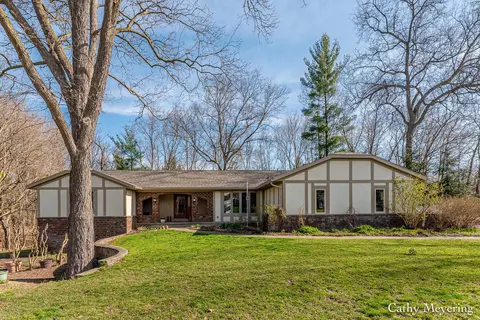 7361 Cascade Terrace Dr SE, Grand Rapids, MI 49546