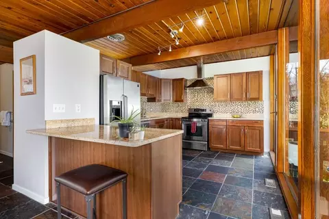Kitchen - 4063 E Huron River Service Dr, Ann Arbor, MI 48104 photo 2 of 4
