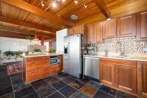 Kitchen - 4063 E Huron River Service Dr, Ann Arbor, MI 48104 photo 4 of 4