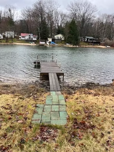 View/Area - 1003 Lake Dr, Harrison, MI 48625 photo 1 of 7