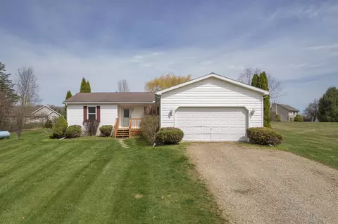 4400 Coonhill Rd, Pleasant Lake, MI 49272