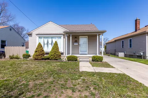 30954 Sheridan St, Garden City, MI 48135