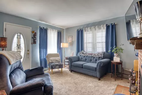 Living - 5297 S Front St, Newaygo, MI 49337 photo 1 of 4