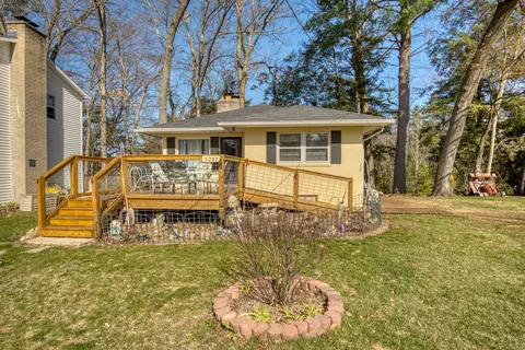 Exterior - 5297 S Front St, Newaygo, MI 49337 photo 2 of 17