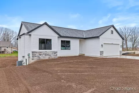 10764 Lance Ave, Allendale, MI 49401 photo 2