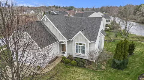 18180 Lost Creek Ln, Spring Lake, MI 49456