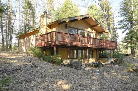 6821 Woodridge Dr, Lake, MI 48632