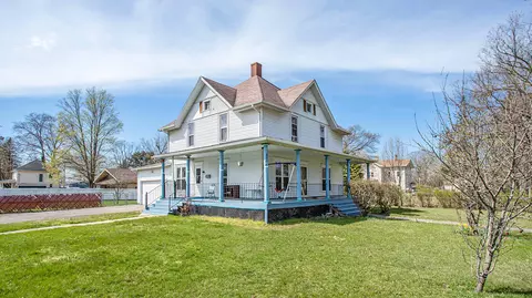 800 N Main St, Three Rivers, MI 49093