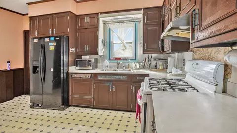 800 N Main St, Three Rivers, MI 49093 photo 4