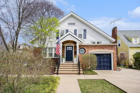 1505 Montclair Pl, Ann Arbor, MI 48104
