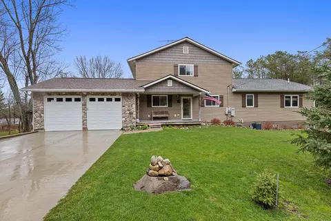 8391 Enid Dr, Evart, MI 49631