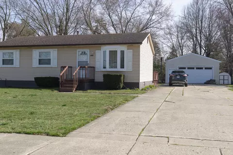 6162 Cotter Ave, Sterling Heights, MI 48314