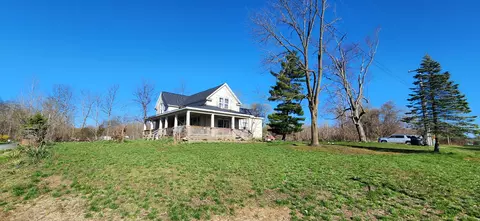 47060 24th Ave, Bloomingdale, MI 49026