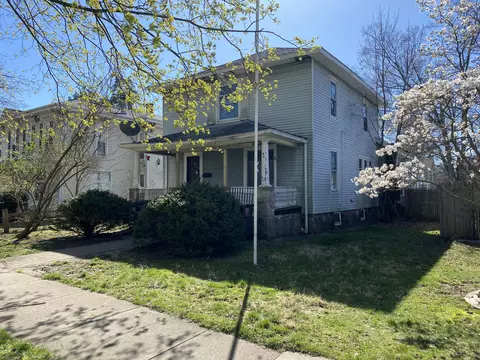 40 Budlong St, Hillsdale, MI 49242