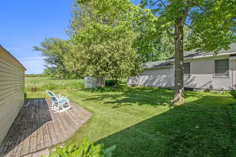 Exterior - 402 N Shore Dr, Crystal, MI 48818 photo 5 of 10