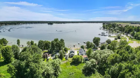 View/Area - 402 N Shore Dr, Crystal, MI 48818 photo 3 of 5