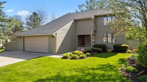 5645 Winslow Ct, Ypsilanti, MI 48197