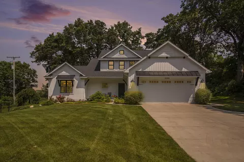 8369 Vergennes St SE, Ada, MI 49301