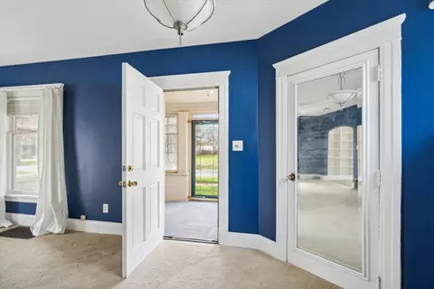 Entry Way - 515 N Pleasant St, Jackson, MI 49202 photo 4 of 5