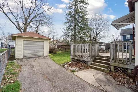 Exterior - 515 N Pleasant St, Jackson, MI 49202 photo 8 of 14