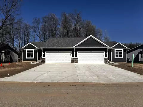 111 Creek Dr, Hart, MI 49420