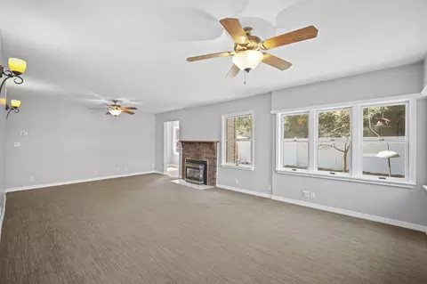 Living - 8017 Lakeshore Blvd, Jackson, MI 49201 photo 2 of 3