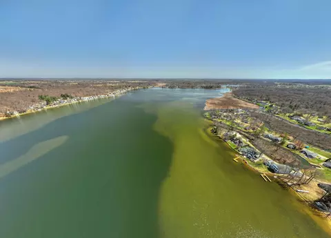 View/Area - 8017 Lakeshore Blvd, Jackson, MI 49201 photo 14 of 21