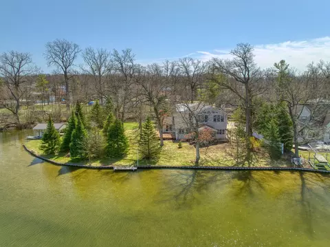 View/Area - 8017 Lakeshore Blvd, Jackson, MI 49201 photo 5 of 21