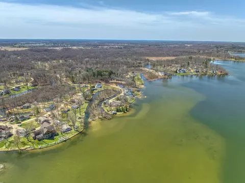 View/Area - 8017 Lakeshore Blvd, Jackson, MI 49201 photo 15 of 21