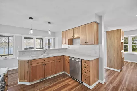 Kitchen - 8017 Lakeshore Blvd, Jackson, MI 49201 photo 1 of 7