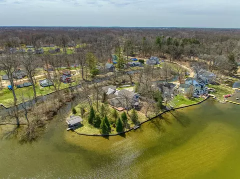 View/Area - 8017 Lakeshore Blvd, Jackson, MI 49201 photo 17 of 21