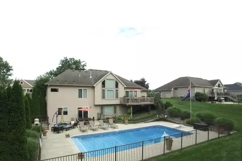 Exterior - 31 Arrowhead Dr, Coldwater, MI 49036 photo 10 of 16
