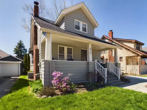 Exterior - 826 Knowles St, Royal Oak, MI 48067 photo 2 of 15