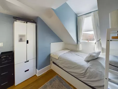 Bedroom - 826 Knowles St, Royal Oak, MI 48067 photo 4 of 5