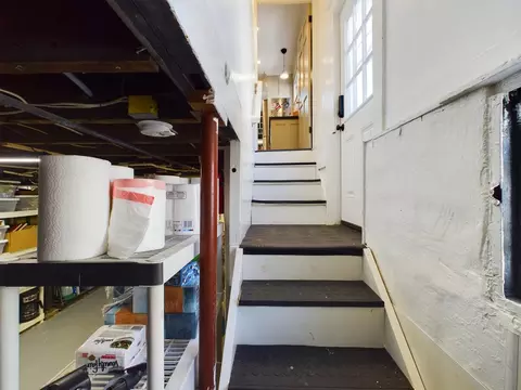 Entry Way - 826 Knowles St, Royal Oak, MI 48067 photo 4 of 4