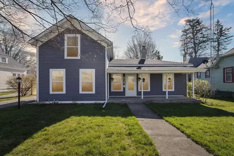 614 N Saginaw St, Owosso, MI 48867