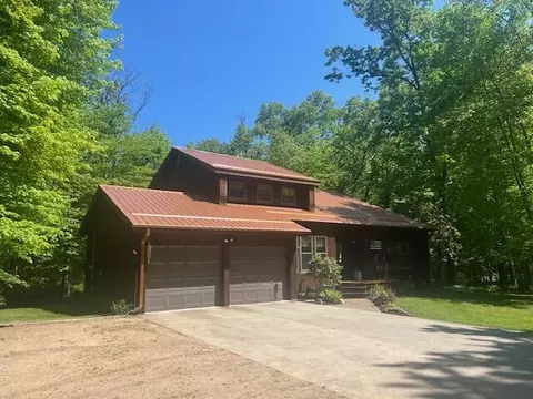 Exterior - 1383 E 98th St, Grant, MI 49327 photo 2 of 40