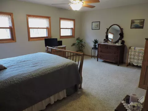 Bedroom - 1383 E 98th St, Grant, MI 49327 photo 2 of 5