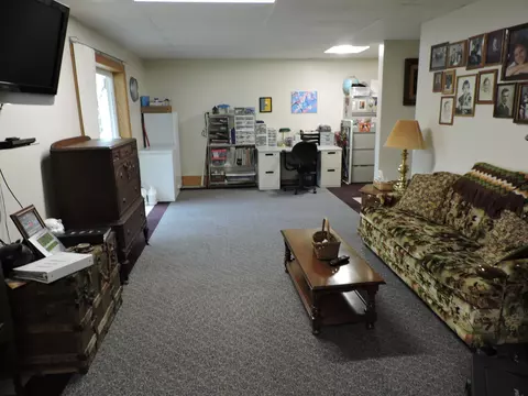 Living - 1383 E 98th St, Grant, MI 49327 photo 7 of 8