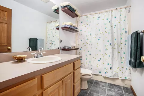 Bath - 7406 E D Ave, Richland, MI 49083 photo 3 of 3