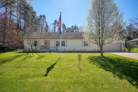 Exterior - 11097 Greenview Ct, Jerome, MI 49249 photo 17 of 20