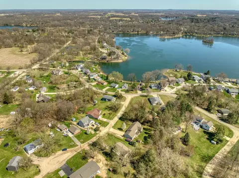 View/Area - 11097 Greenview Ct, Jerome, MI 49249 photo 7 of 10