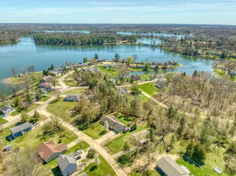 View/Area - 11097 Greenview Ct, Jerome, MI 49249 photo 6 of 10