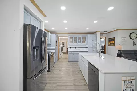 Kitchen - 11097 Greenview Ct, Jerome, MI 49249 photo 4 of 8